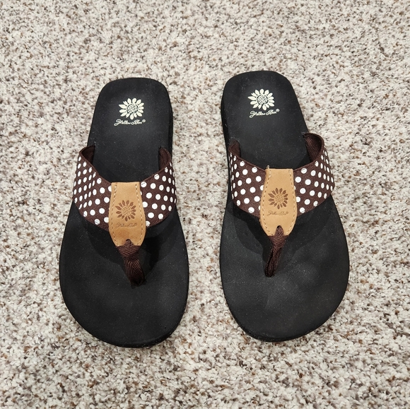 YellowBox Flip Flops - Picture 3 of 5